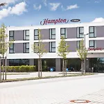 Hampton By Hilton Munich Airport South Hotel 3*