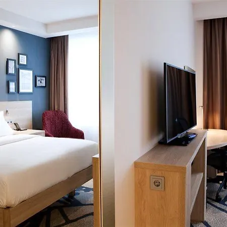 Hampton By Hilton Munich Airport South Hotel Hallbergmoos