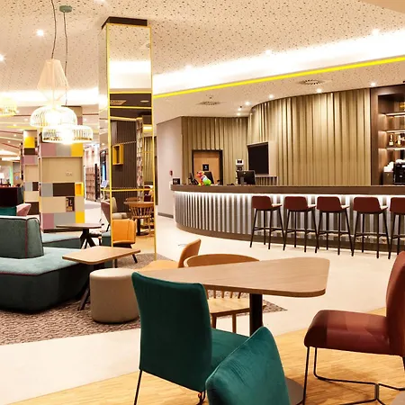 Hampton By Hilton Munich Airport South Hotel