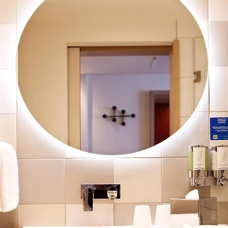 فندق Hampton By Hilton Munich Airport South هالبرغموس