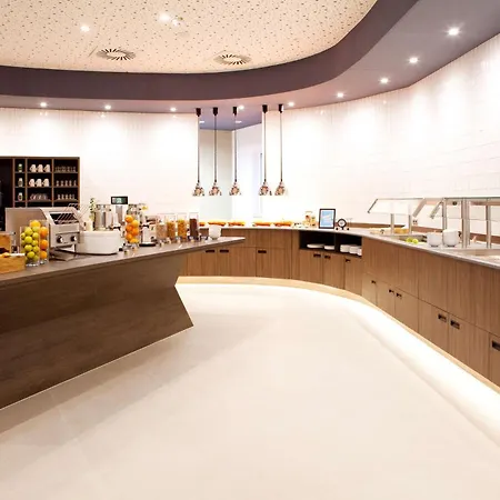 Hotel Hampton By Hilton Munich Airport South Hallbergmoos
