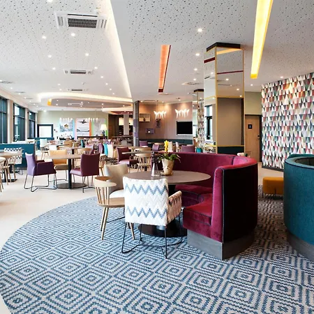 Hampton By Hilton Munich Airport South 3*