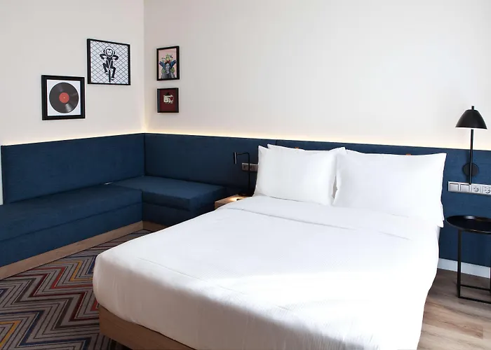 Hampton By Hilton Munich Airport South Отель