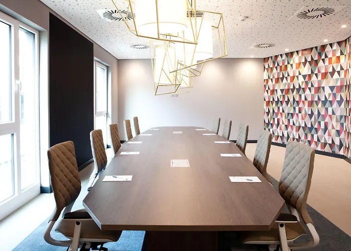 Hampton By Hilton Munich Airport South ハルベルクモース