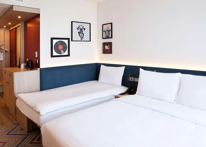 Hampton By Hilton Munich Airport South Отель