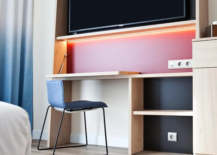 Hampton By Hilton Munich Airport South Отель 3*