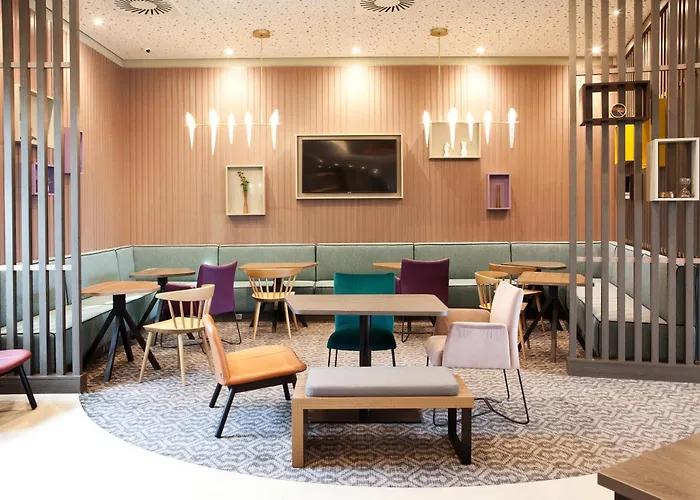 ホテル Hampton By Hilton Munich Airport South ハルベルクモース