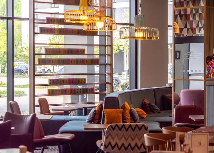 Отель Hampton By Hilton Munich Airport South Халльбергмос