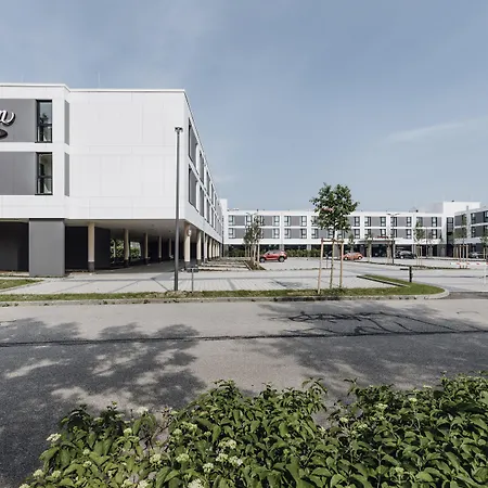 Hampton By Hilton Munich Airport South Халльбергмос