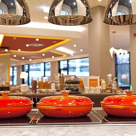 Hotell Hampton By Hilton Munich Airport South