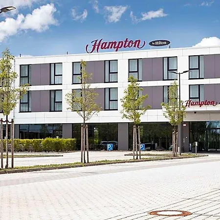 Hampton By Hilton Munich Airport South 3*