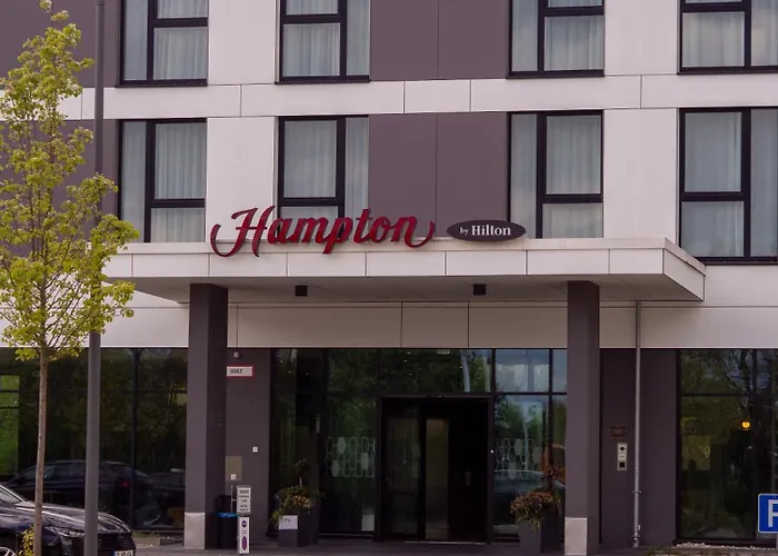 Hampton By Hilton Munich Airport South 3*